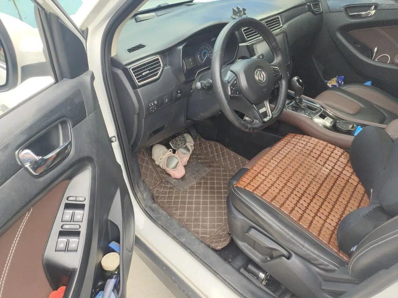 Dongfeng Fengon 580 2017 1.5T CVT Comfort Model — миниатюра 17