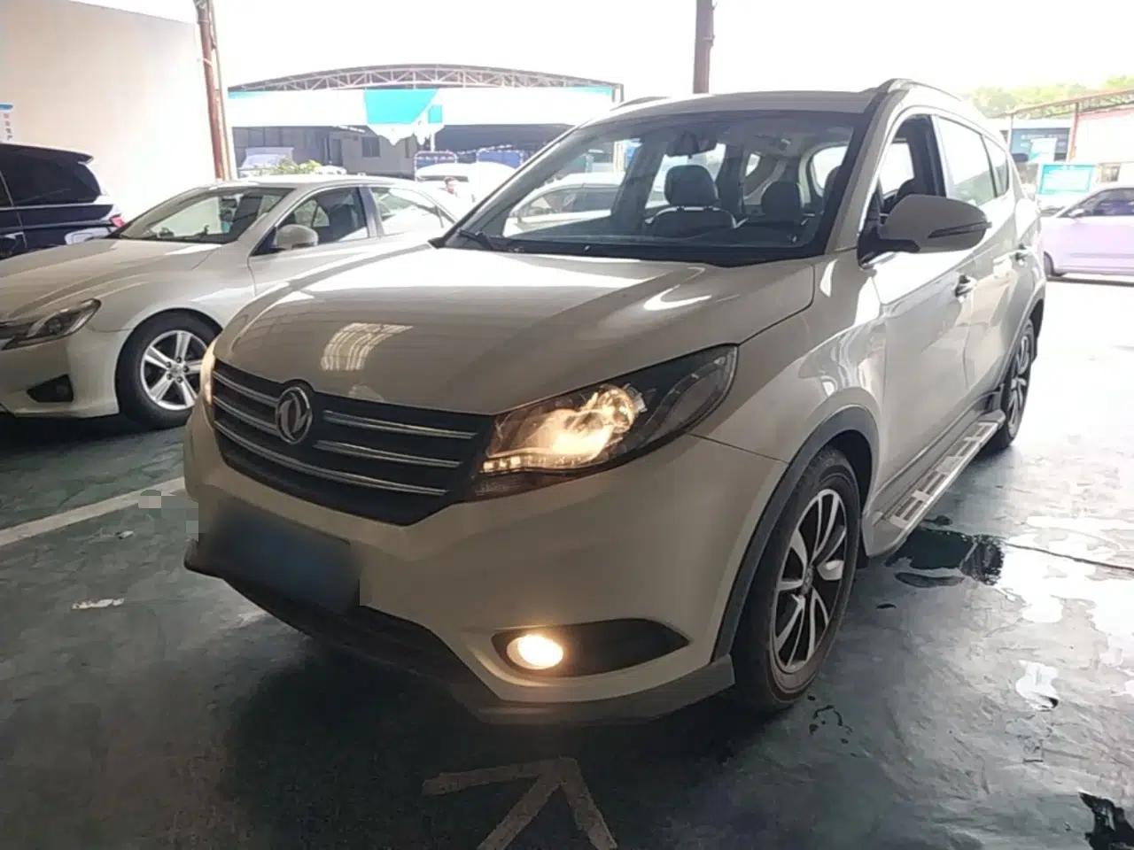 Dongfeng Fengon 580 2017 1.5T CVT Luxury Model — миниатюра 1