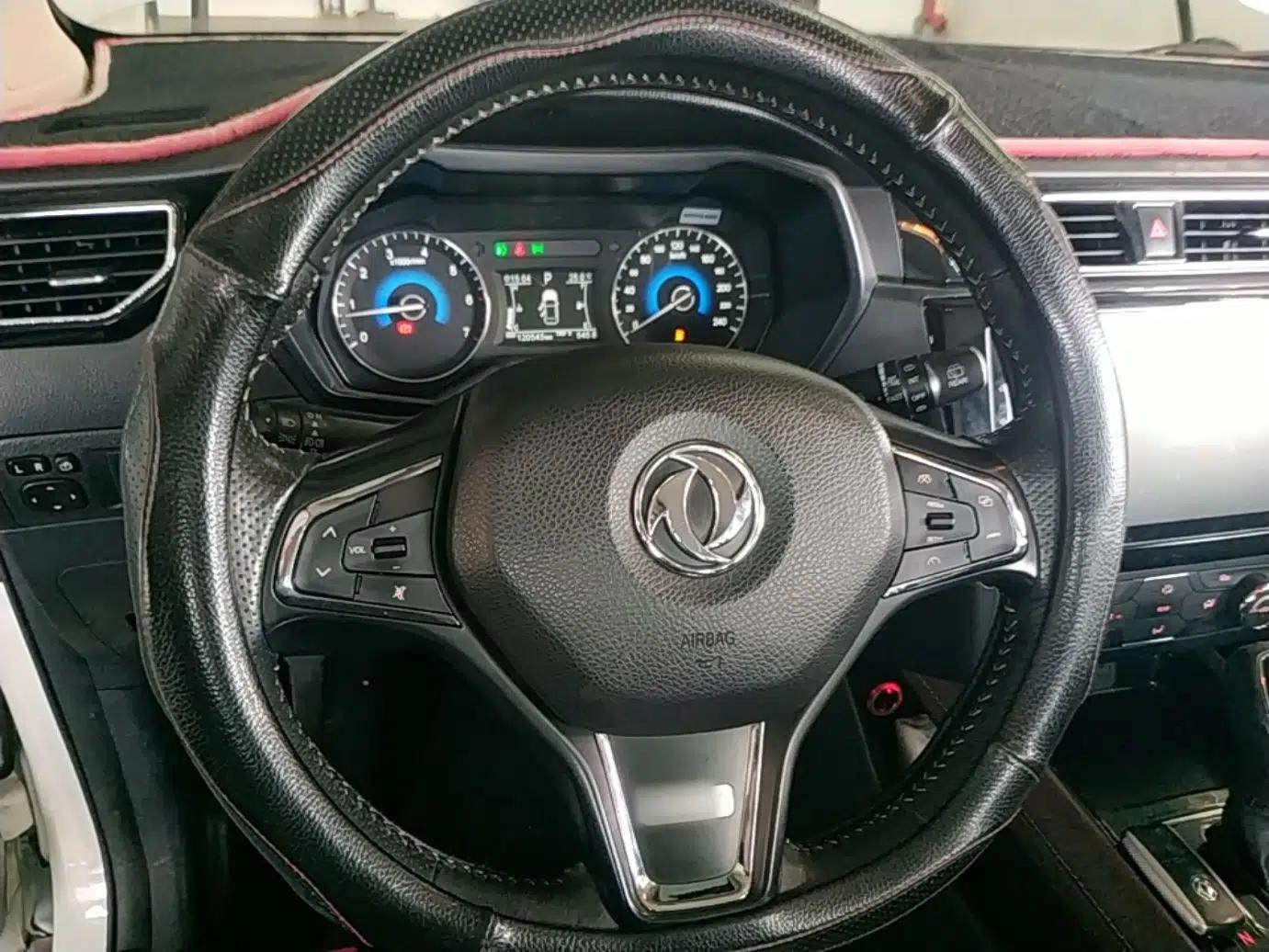 Dongfeng Fengon 580 2017 1.5T CVT Luxury Model — миниатюра 14