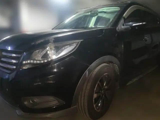 Dongfeng Fengon 580 2017 1.5T Manual Luxury Model
