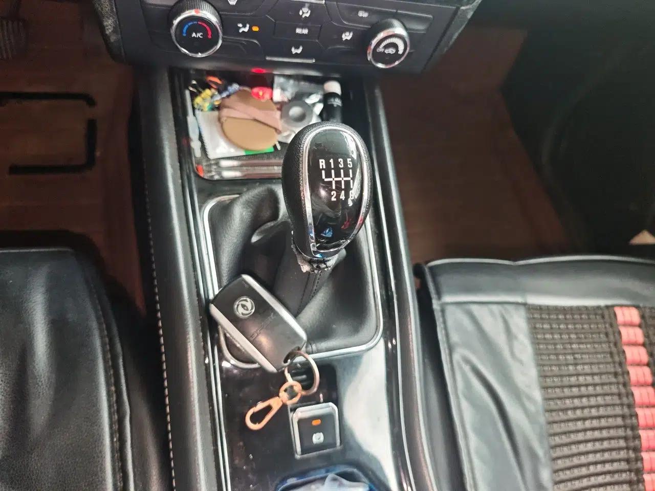 Dongfeng Fengon 580 2016 1.5T Manual Luxury Edition — миниатюра 15