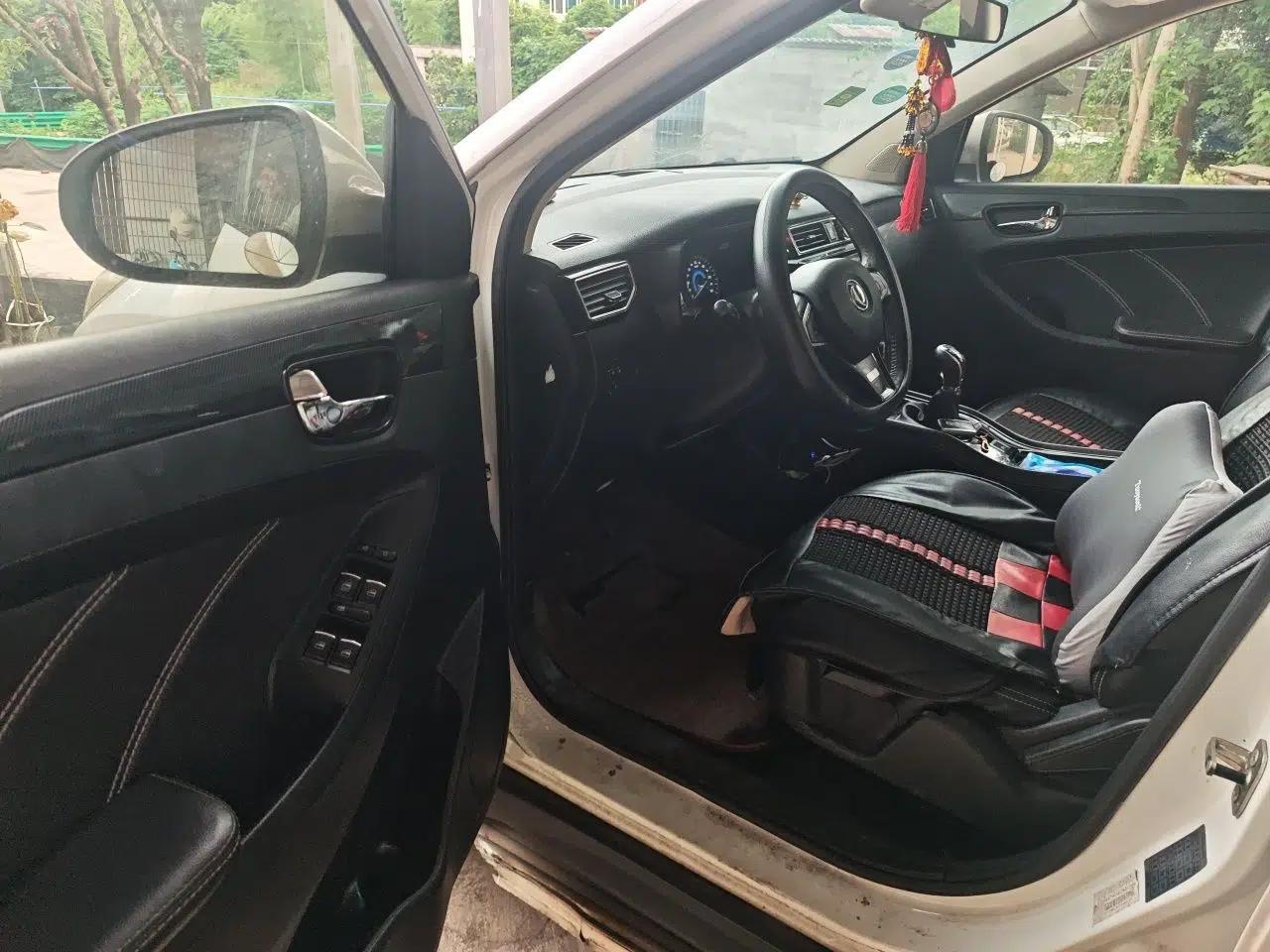 Dongfeng Fengon 580 2016 1.5T Manual Luxury Edition — миниатюра 17