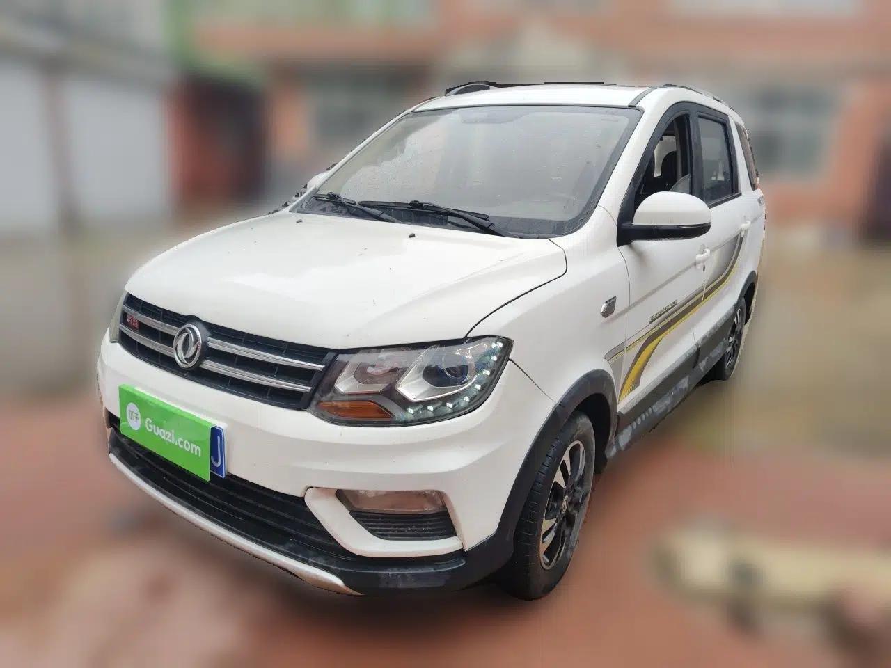 Dongfeng Fengon 370 2018 S370 1.5L CVT Luxury 7-Seater — миниатюра 1