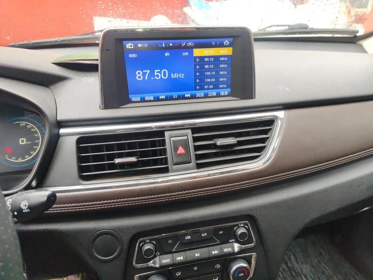 Dongfeng Fengon 370 2018 S370 1.5L CVT Luxury 7-Seater — миниатюра 14