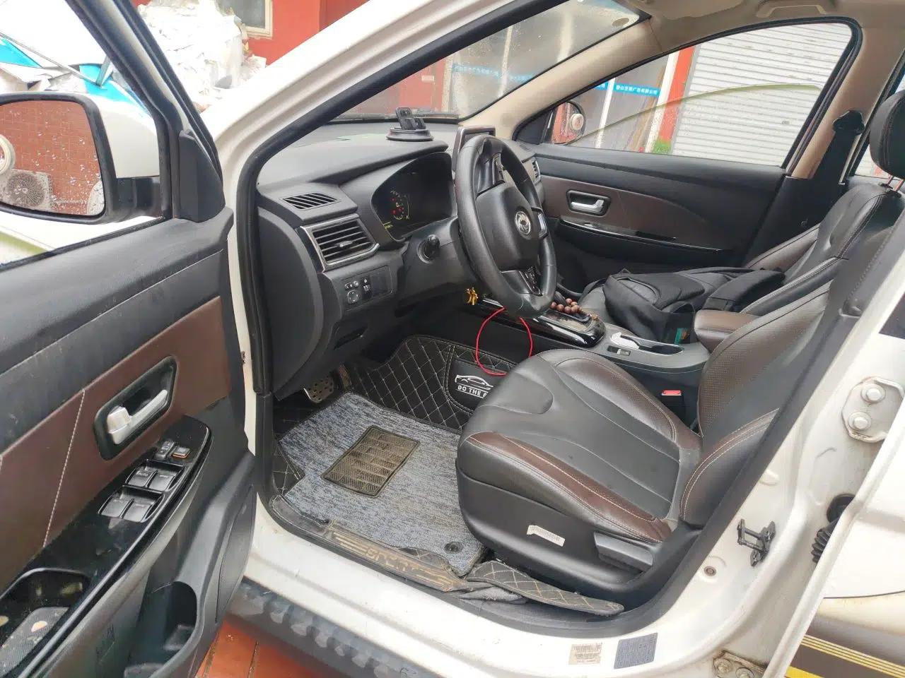 Dongfeng Fengon 370 2018 S370 1.5L CVT Luxury 7-Seater — миниатюра 17