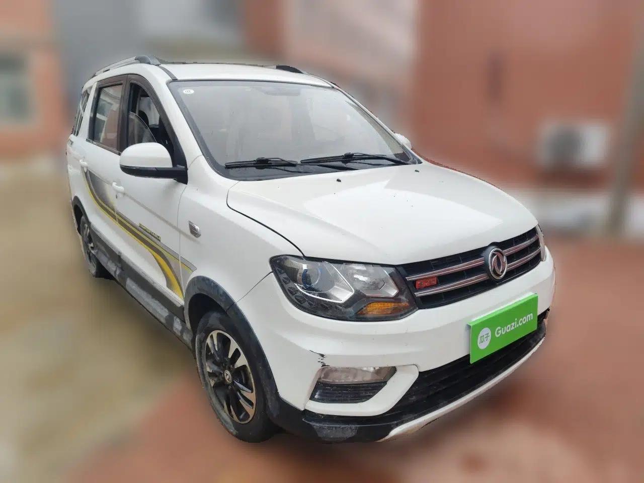 Dongfeng Fengon 370 2018 S370 1.5L CVT Luxury 7-Seater — миниатюра 3