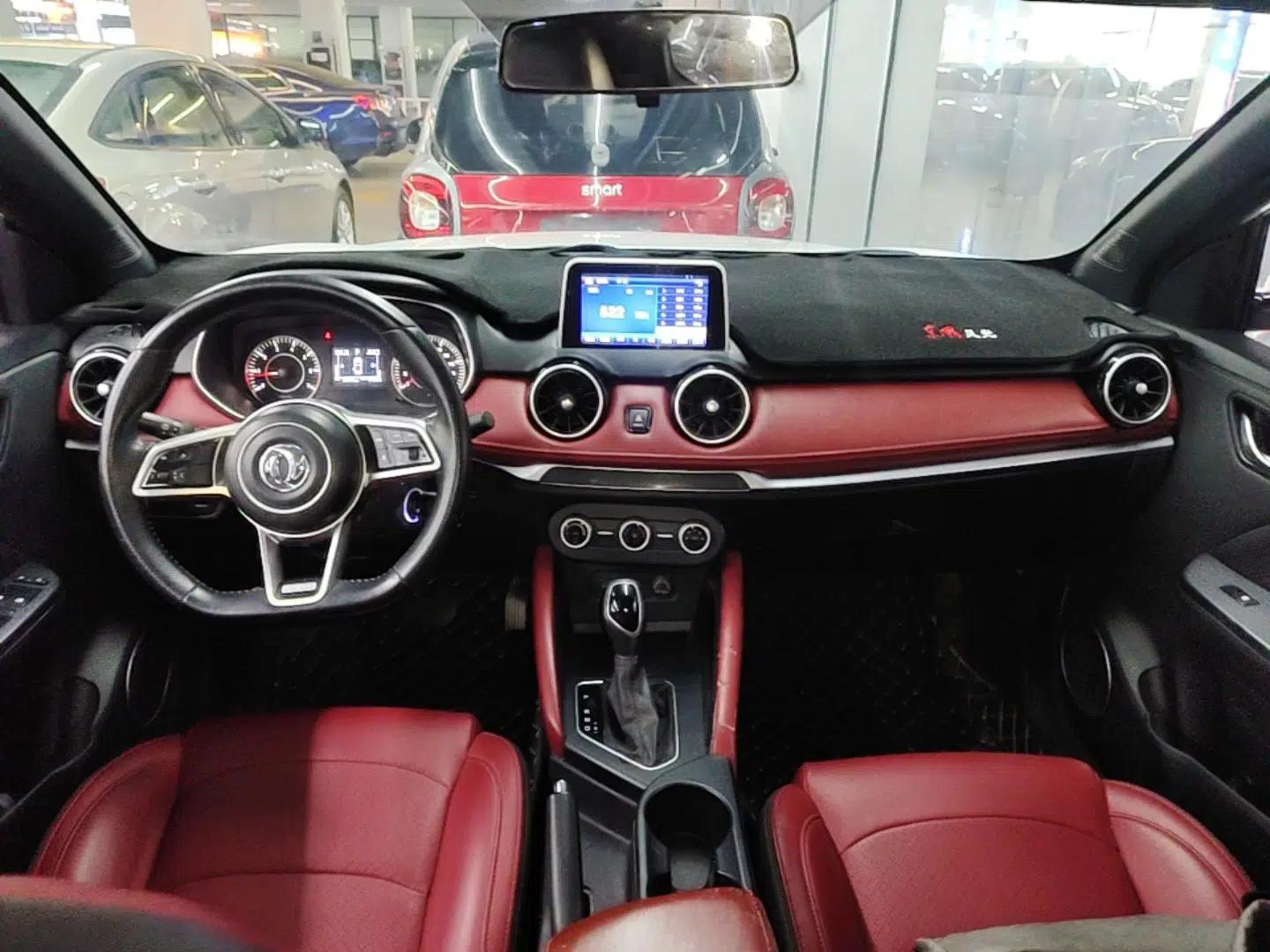 Dongfeng Fengon 500 2021 1.5L CVT Enjoyment Model — миниатюра 12