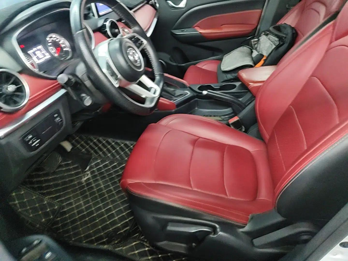 Dongfeng Fengon 500 2021 1.5L CVT Enjoyment Model — миниатюра 17