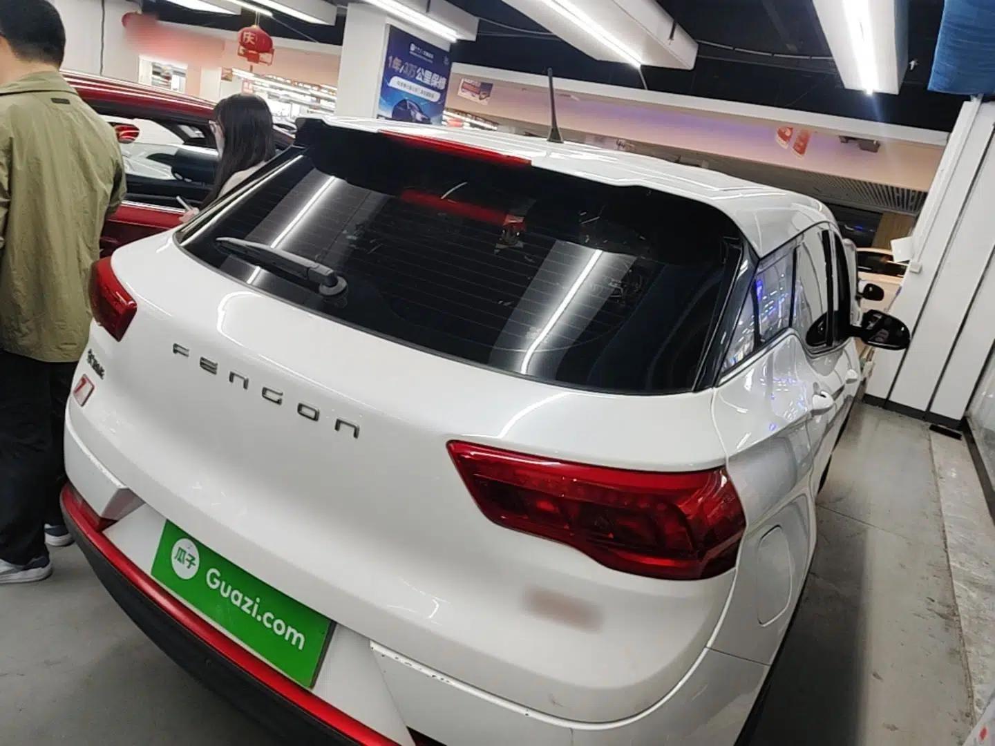 Dongfeng Fengon 500 2021 1.5L CVT Enjoyment Model — миниатюра 4
