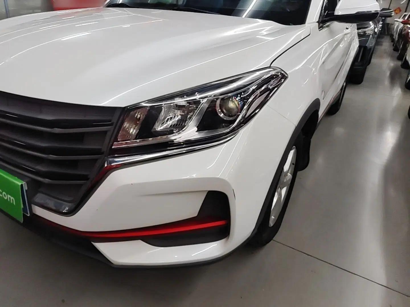 Dongfeng Fengon 500 2021 1.5L CVT Enjoyment Model — миниатюра 5
