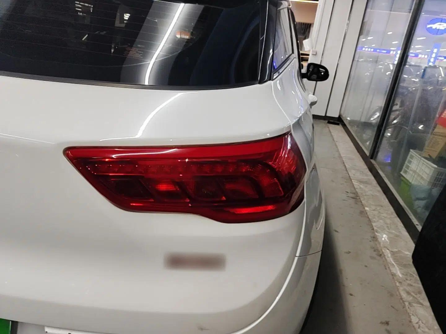 Dongfeng Fengon 500 2021 1.5L CVT Enjoyment Model — миниатюра 8