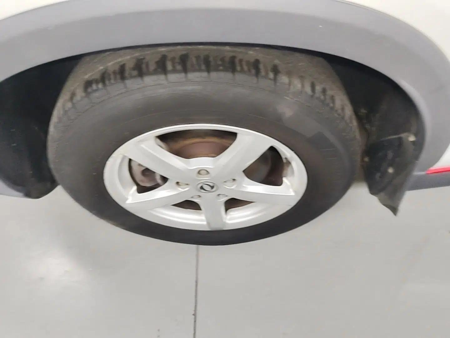 Dongfeng Fengon 500 2021 1.5L CVT Enjoyment Model — миниатюра 9