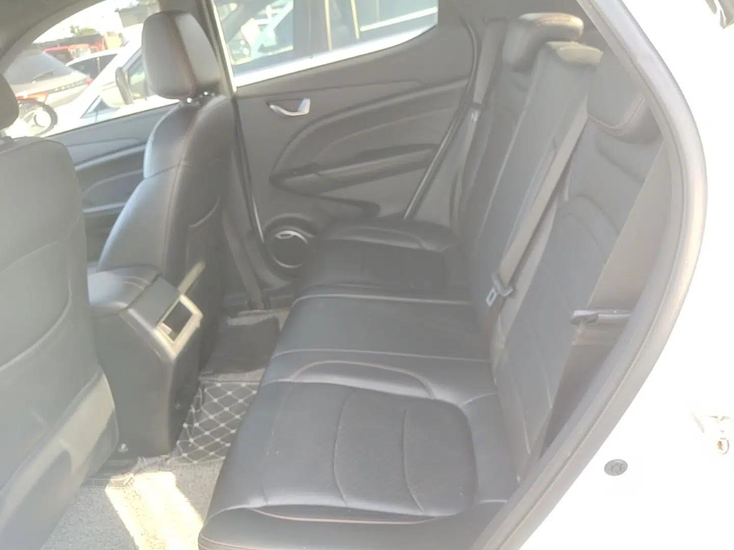 Dongfeng Fengon 500 2022 1.5T CVT Comfort Edition — миниатюра 20