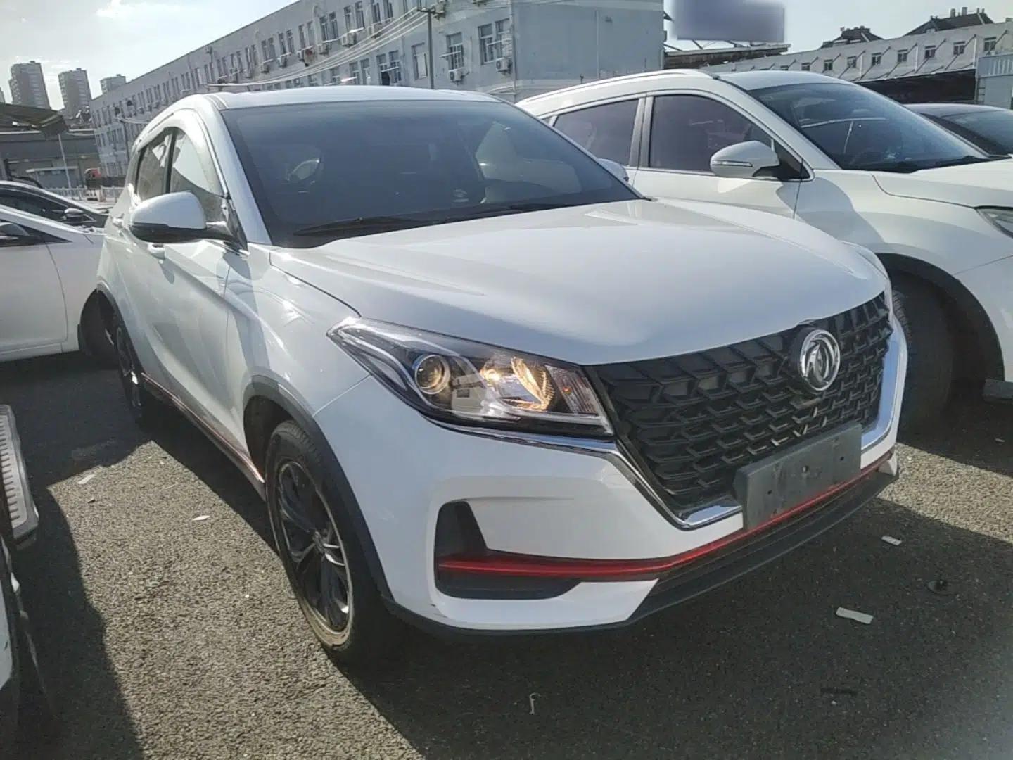 Dongfeng Fengon 500 2022 1.5T CVT Comfort Edition — миниатюра 3