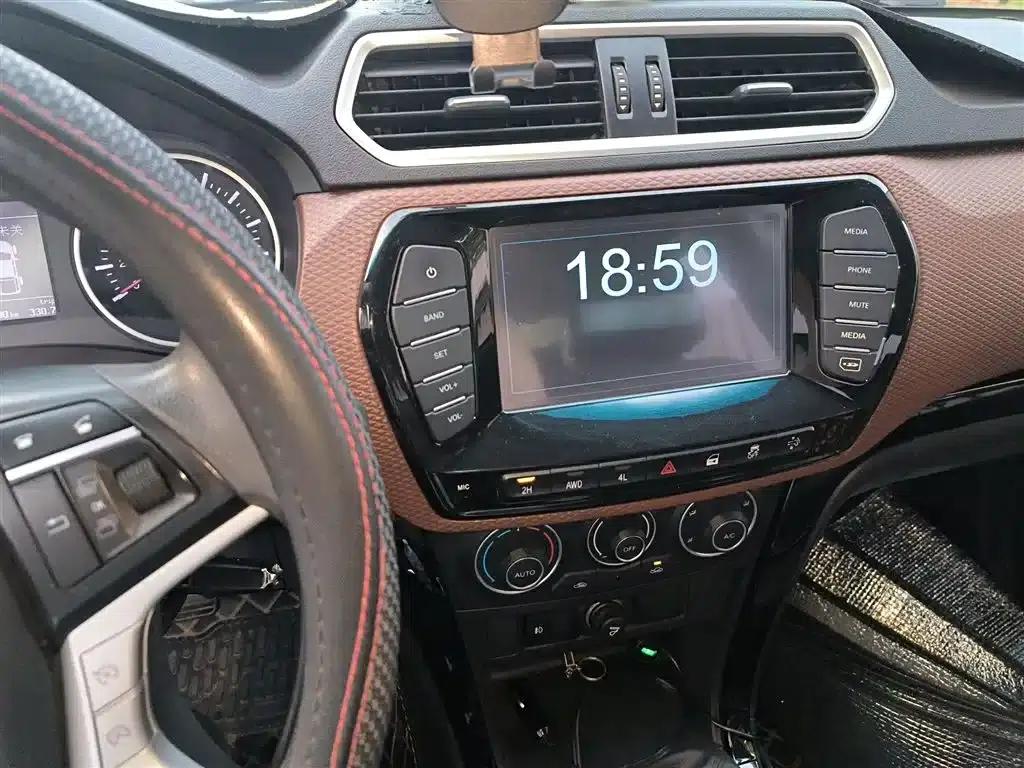 Wingle 6 2017 2.0T Diesel 4WD Elite 4D20D — миниатюра 6