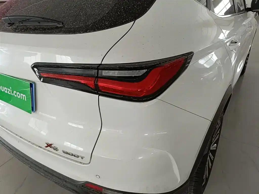 Changan Oushang X5 2021 Facelift 1.5T DCT Luxury Edition — миниатюра 8