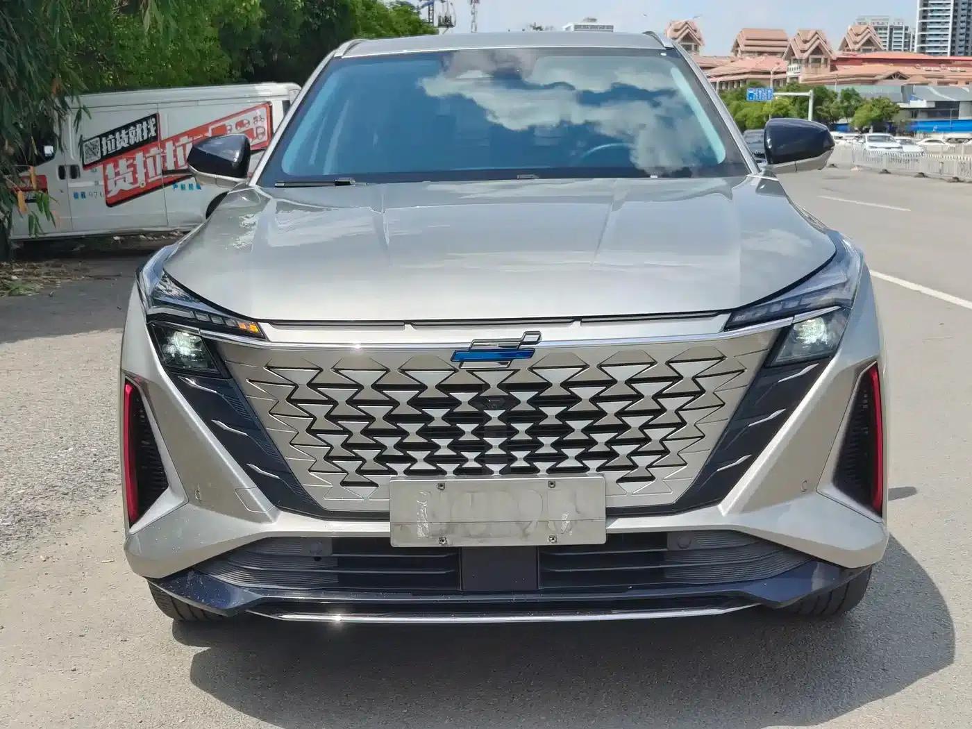 Changan Oushang Z6 2022 Blue Whale 1.5T DCT Smart City Edition — миниатюра 2
