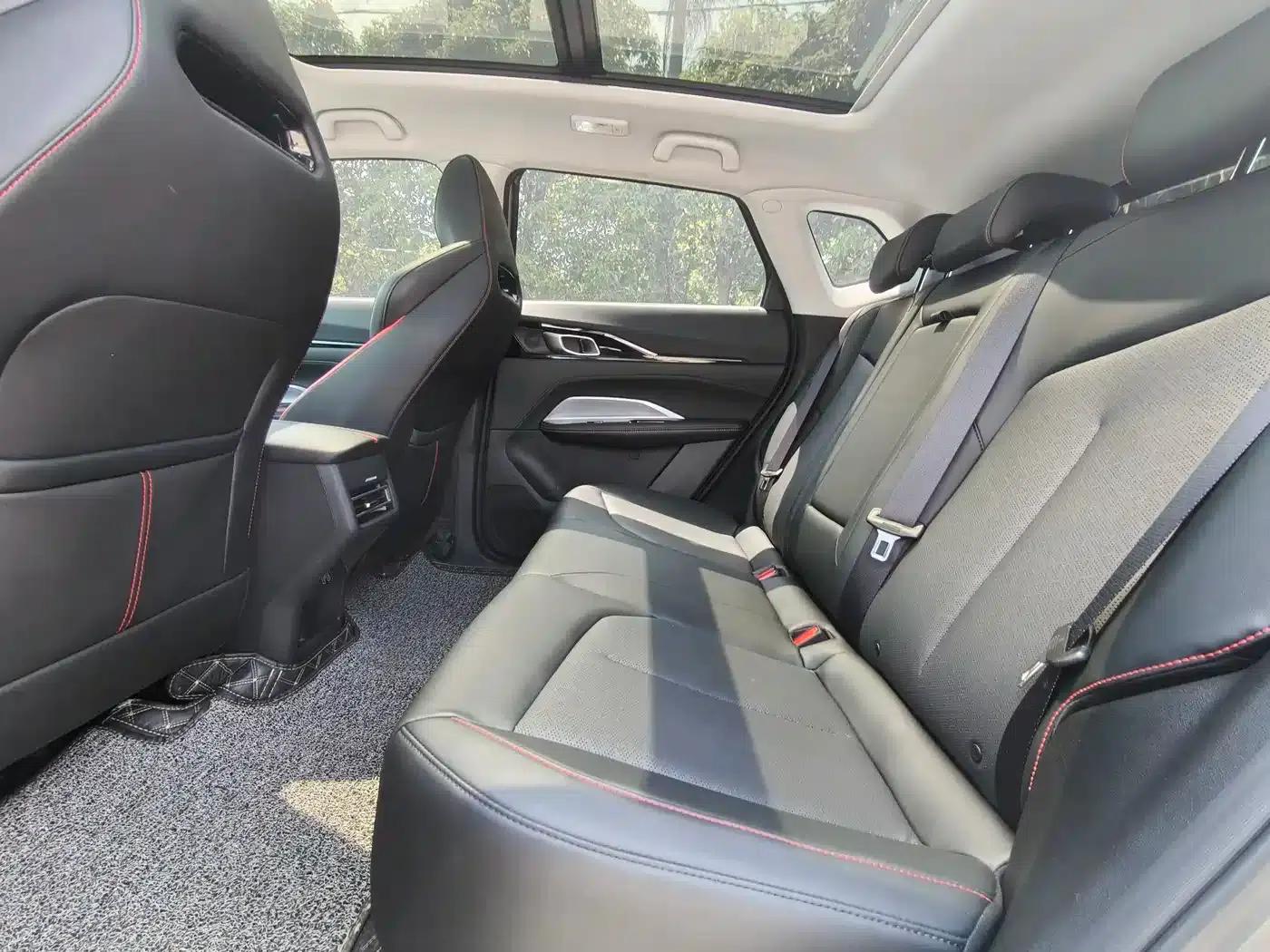 Changan Oushang Z6 2022 Blue Whale 1.5T DCT Smart City Edition — миниатюра 6