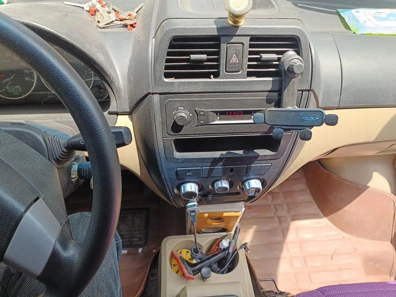 Dongfeng Xiaokang C37 2012 1.4L Comfort Version DK13-06 — миниатюра 14