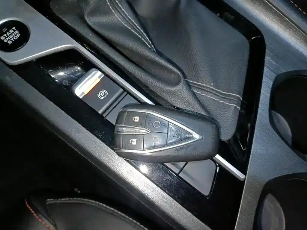 Changan Oushang X7 PLUS 2022 1.5T Blue Whale Edition Automatic Premium 7-seater — миниатюра 9