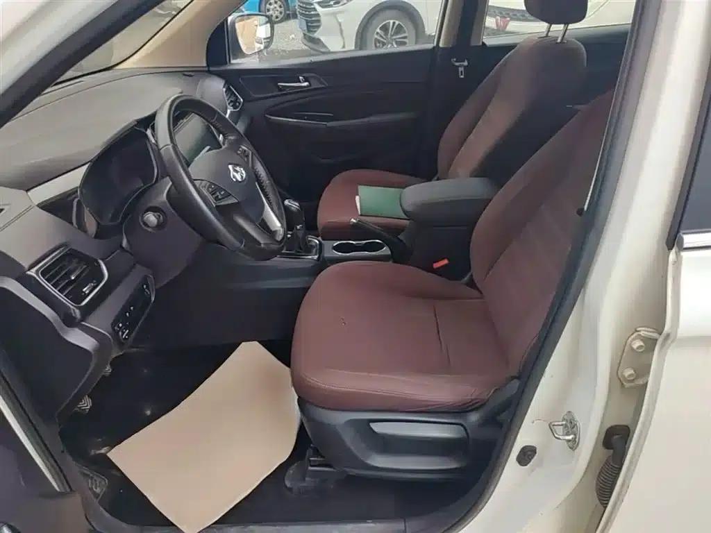 Changan Oushang A800 2017 1.6L Manual Comfort Model — миниатюра 14