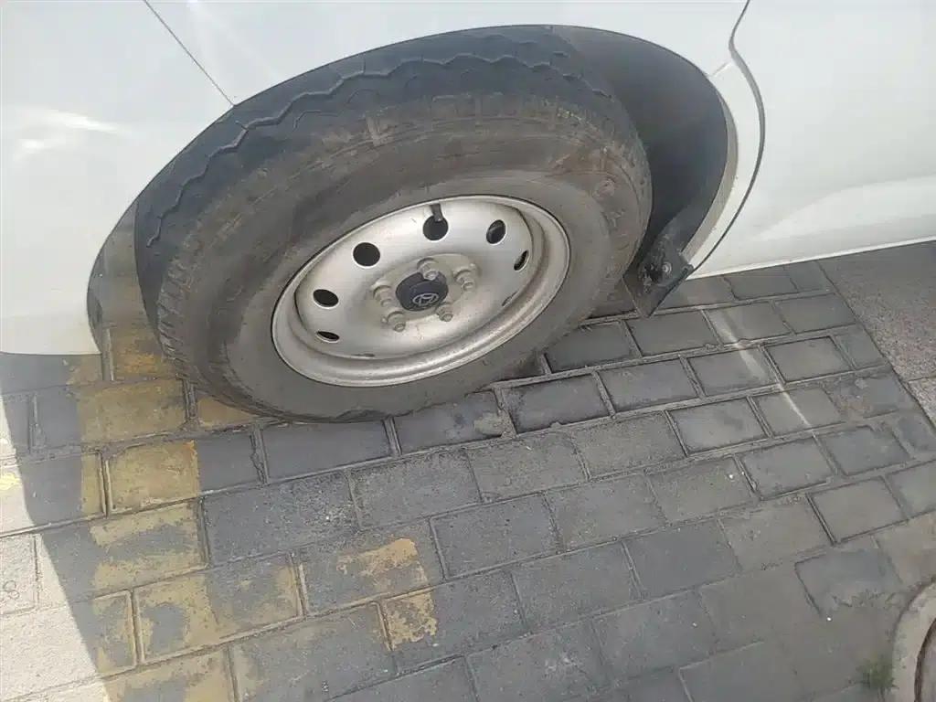 Changan Ruixing EM80 2025 Passenger Edition Comfort Model 6 Seats 300km Range Double Door — миниатюра 25