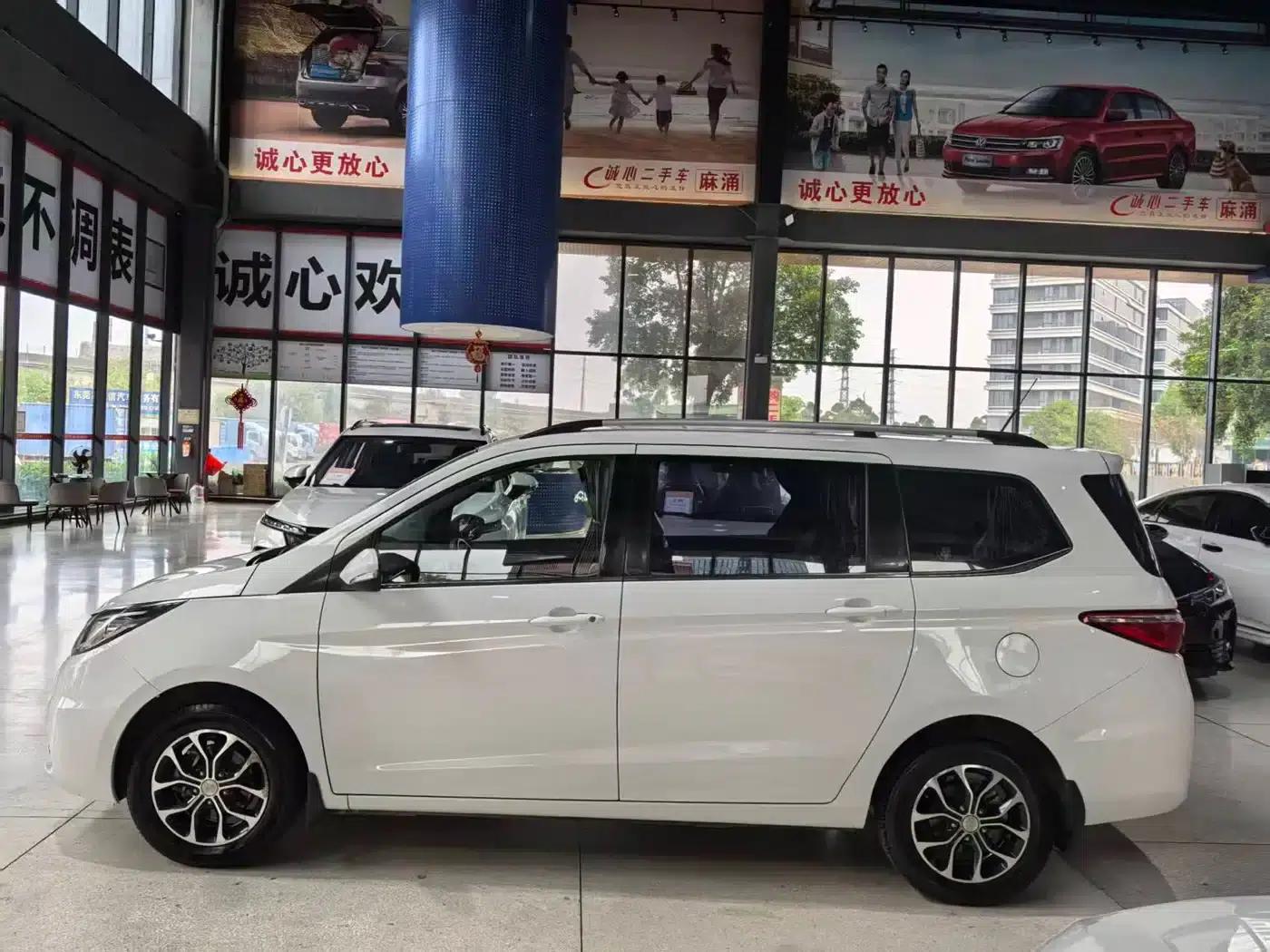 Changan Oushang A600 2016 1.5L Manual Elite 7-Seater — миниатюра 2