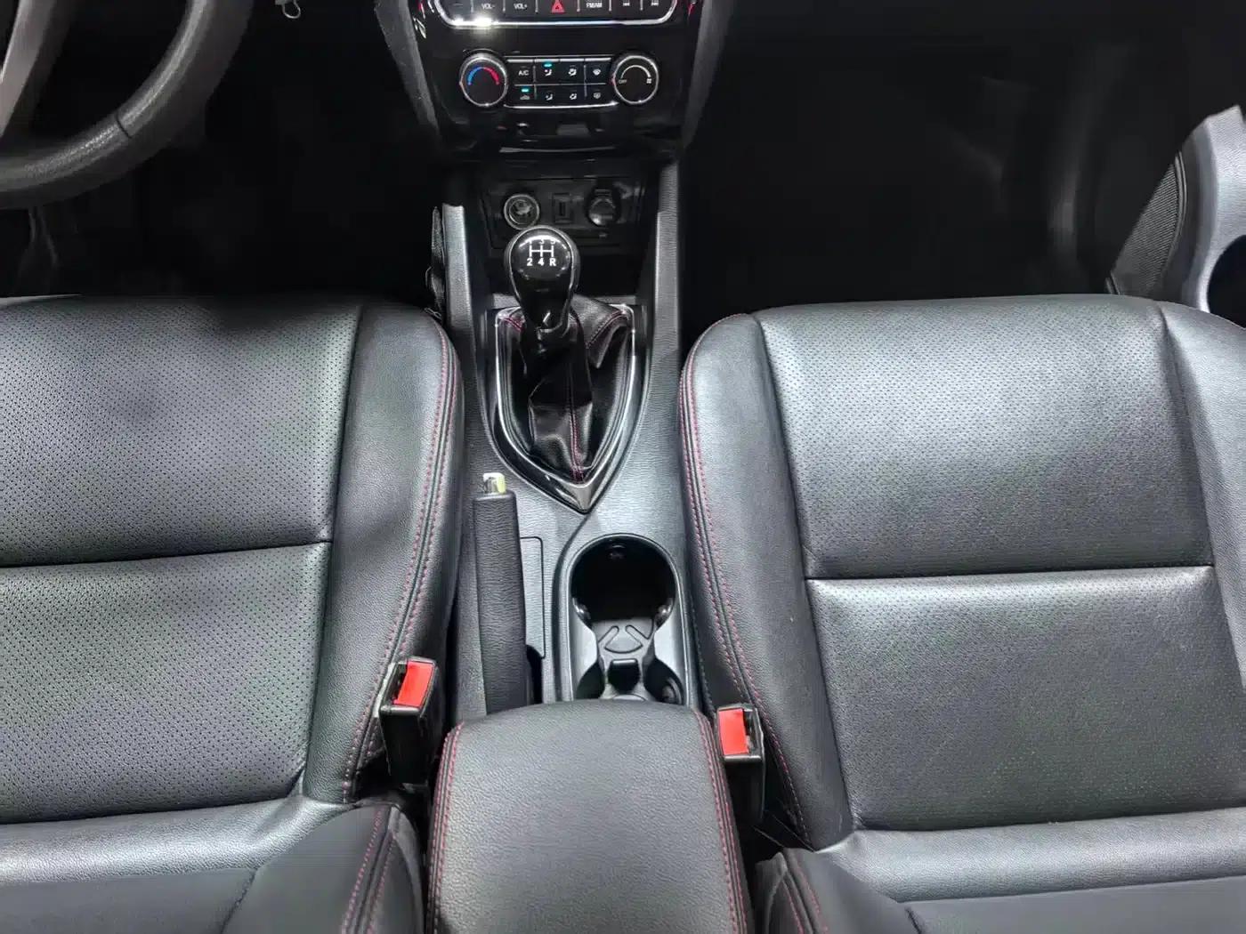 Changan Oushang A600 2016 1.5L Manual Elite 7-Seater — миниатюра 14