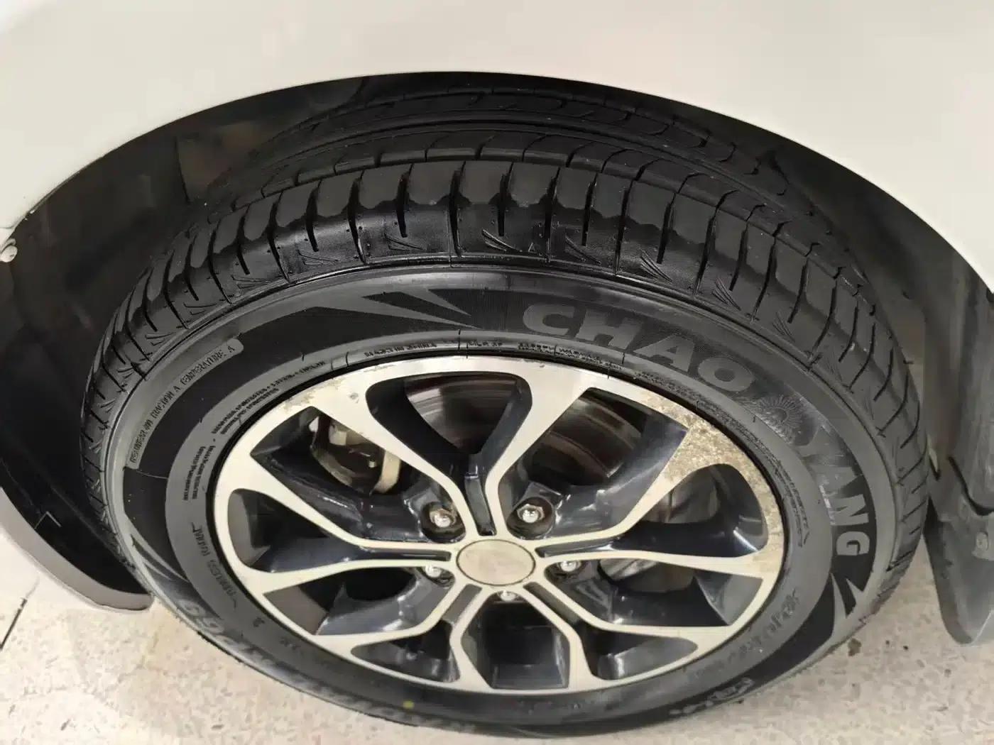 Changan Oushang A600 2016 1.5L Manual Elite 7-Seater — миниатюра 7
