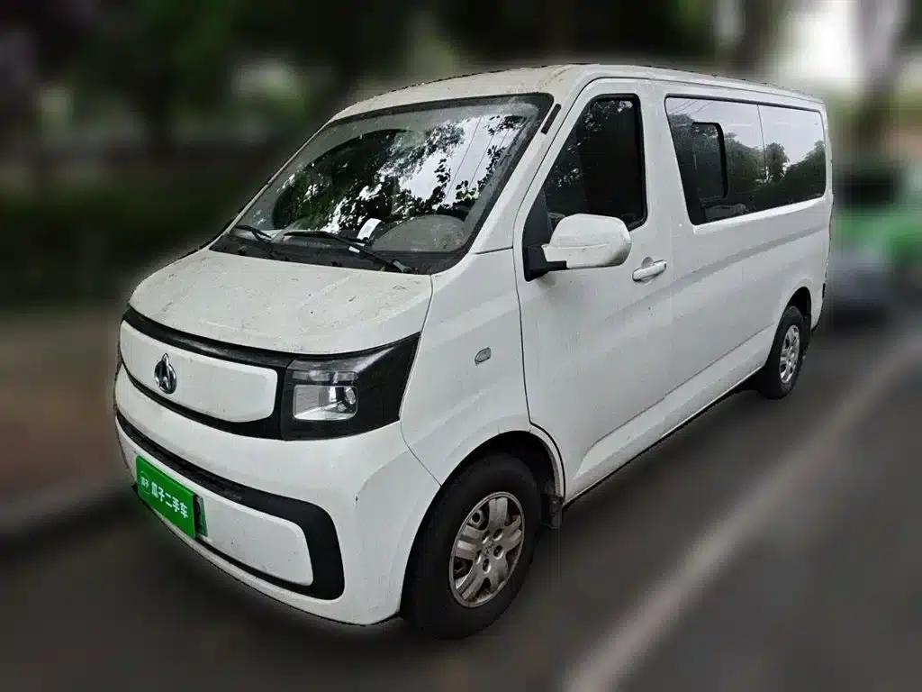 Changan Ruixing EM60 2025 Passenger Edition Comfort Model 6 Seats 300km/h Hatchback — миниатюра 1
