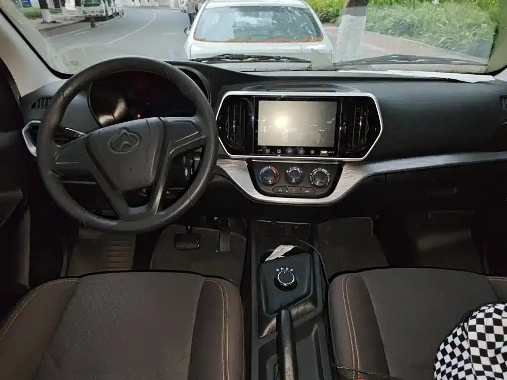 Changan Ruixing EM60 2025 Passenger Edition Comfort Model 6 Seats 300km/h Hatchback — миниатюра 13
