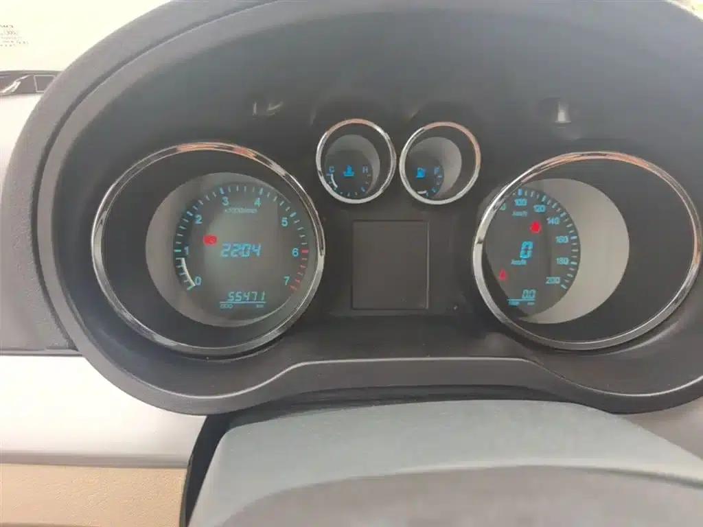 Changan Ruixing M90 2017 2.0L Value Edition 7-seater hatchback 4G94S — миниатюра 12