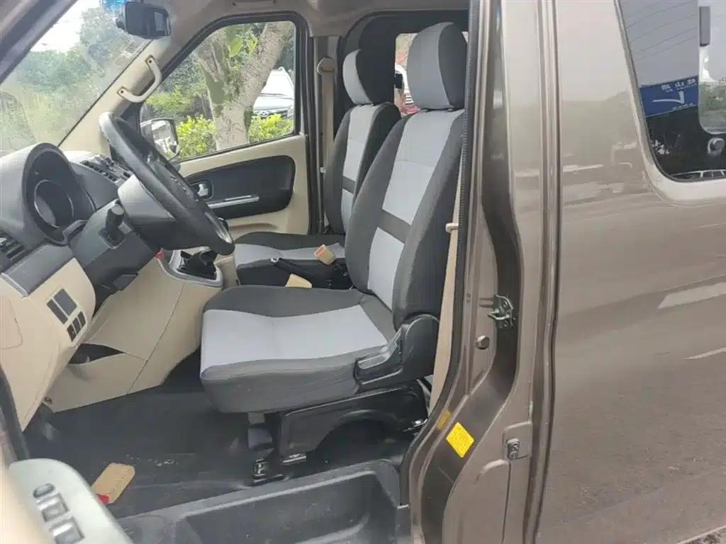 Changan Ruixing M90 2017 2.0L Value Edition 7-seater hatchback 4G94S — миниатюра 15