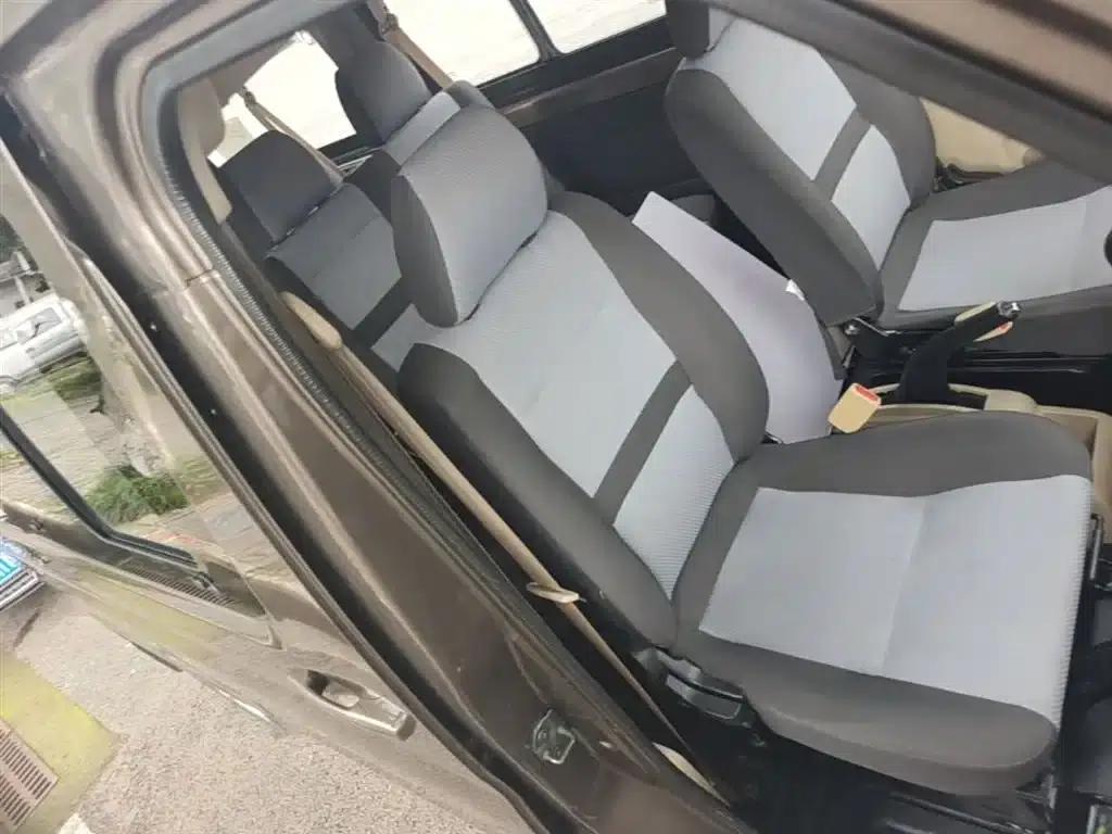 Changan Ruixing M90 2017 2.0L Value Edition 7-seater hatchback 4G94S — миниатюра 25