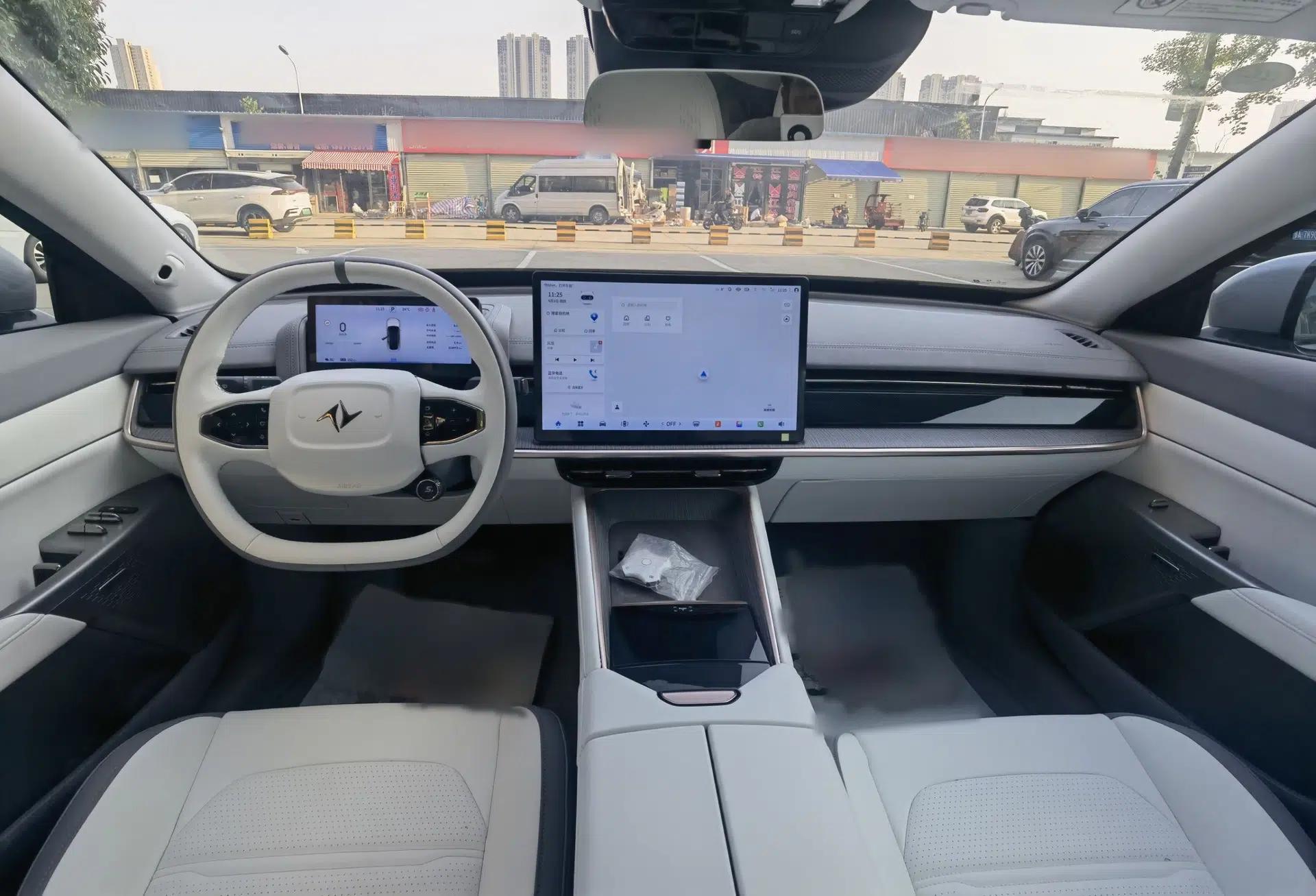 Dongfeng eπ eπ007 2024 Pure Electric 540 All-Wheel Drive Max Edition — миниатюра 19