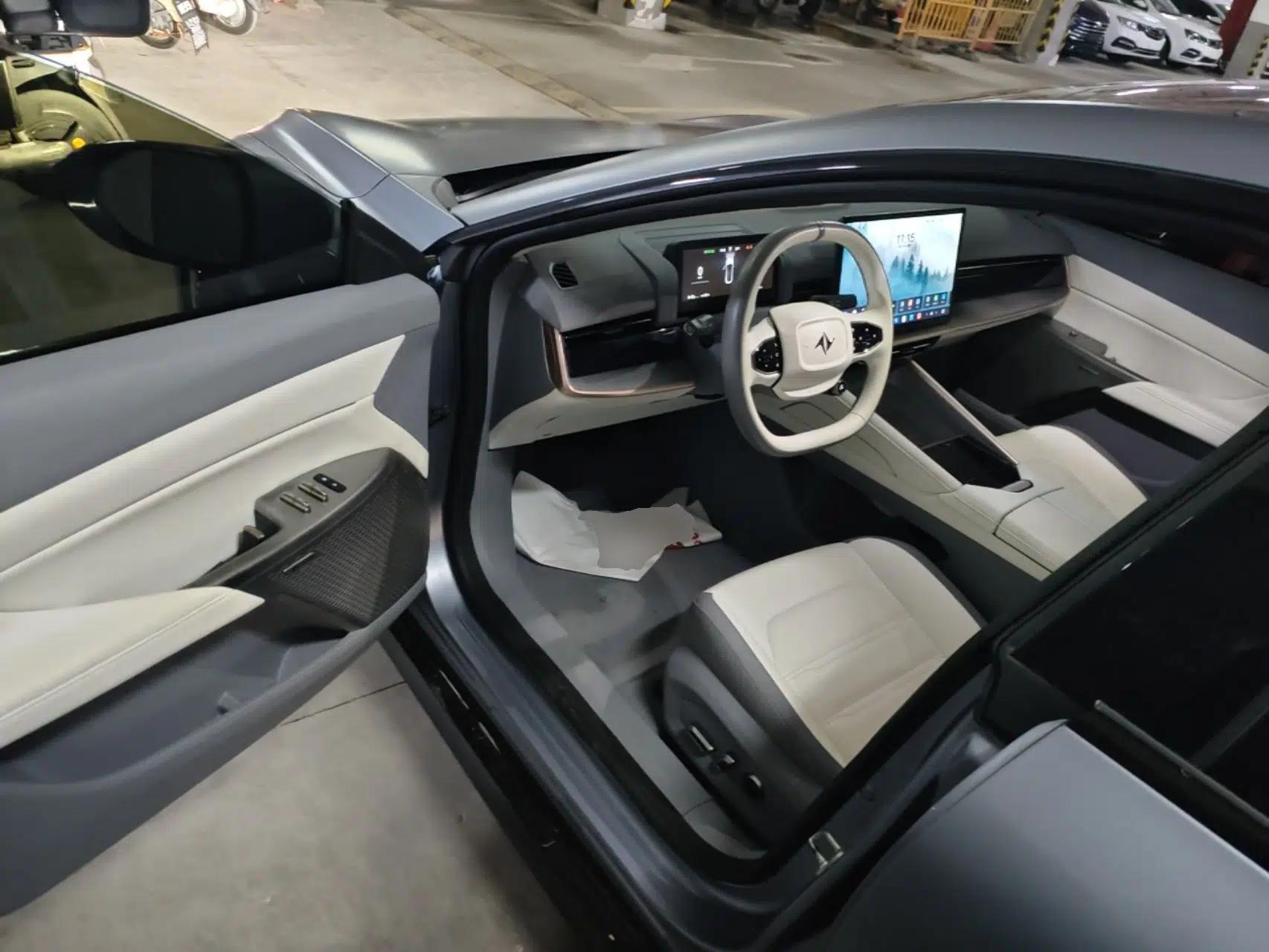 Dongfeng eπ eπ007 2024 Pure Electric 540 All-Wheel Drive Max Edition — миниатюра 19