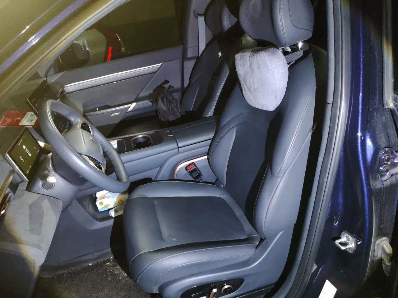 Dongfeng eπ eπ008 2024 636Max All-Electric Version 6 Seats — миниатюра 16