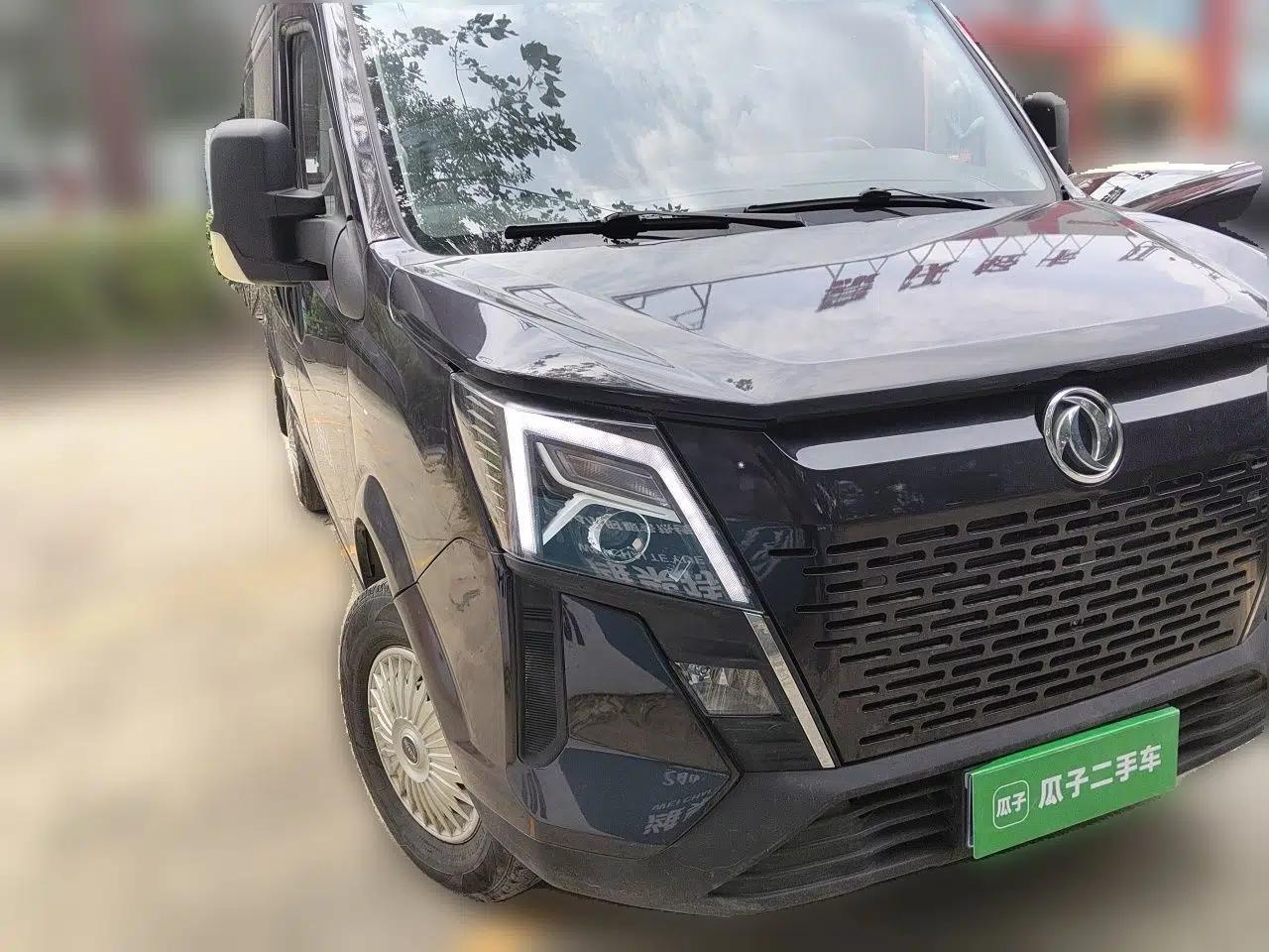 Dongfeng Yufeng 2023 V9+ 2.0T Manual Front-Wheel-Drive Multi-Function Short-Chassis Low-Roof 5/6-Seater — миниатюра 3