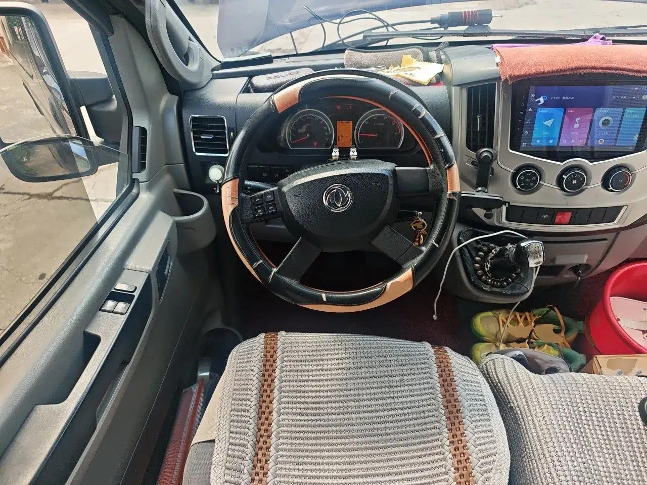Dongfeng Yufeng 2020 2.3T Economy Logistics Vehicle Long Wheelbase Mid-Roof Design 5-9 Seater WP2.3 — миниатюра 11