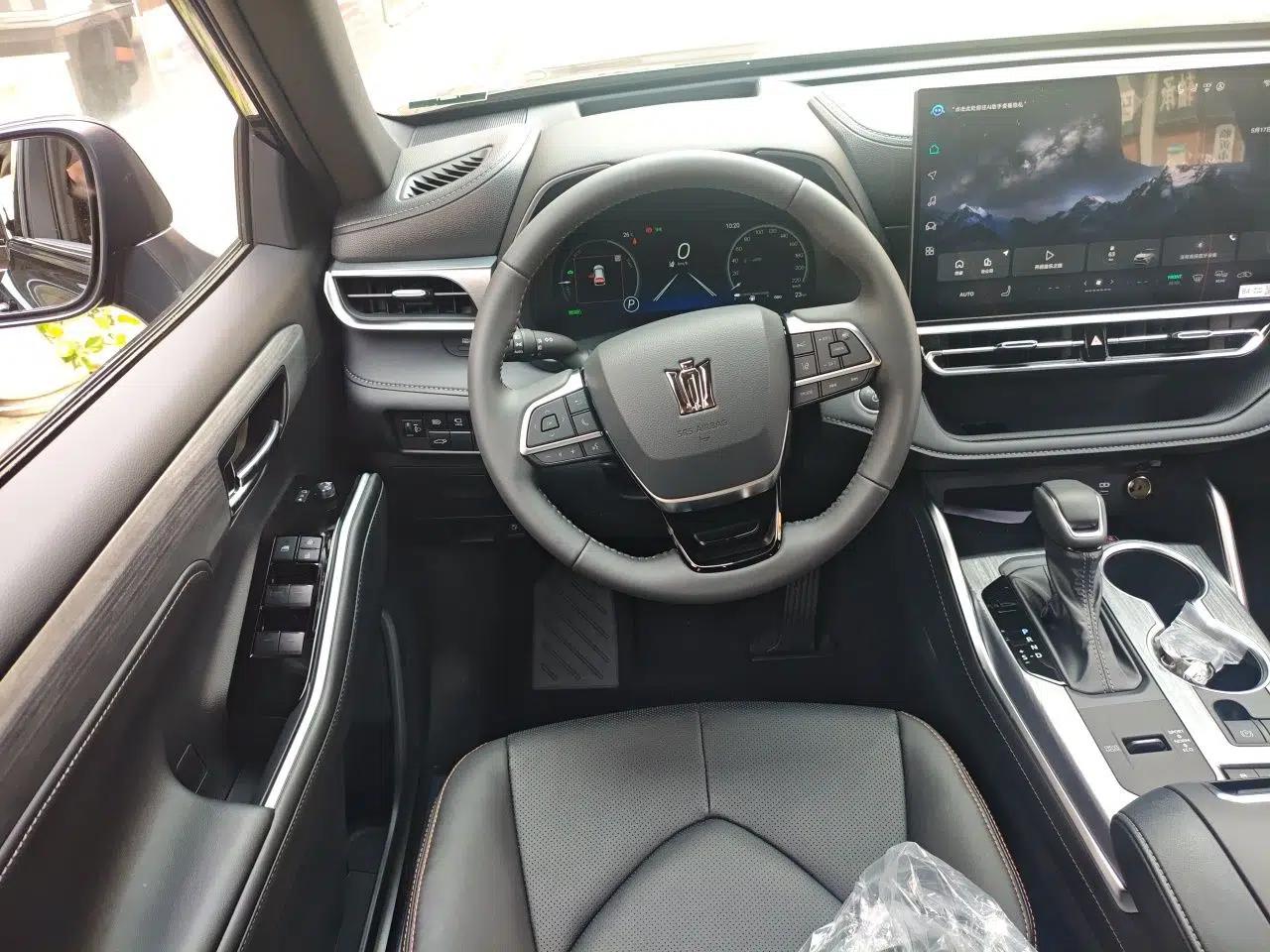 Toyota Crown Kluger 2026 Model 2.5L HEV All-Wheel-Drive Prestige Edition — миниатюра 11