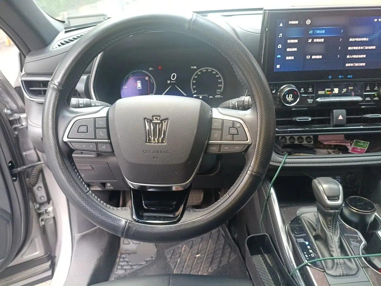 Toyota Crown Kluger 2021 2.5L HEV Four-Wheel Drive Premium Edition — миниатюра 11