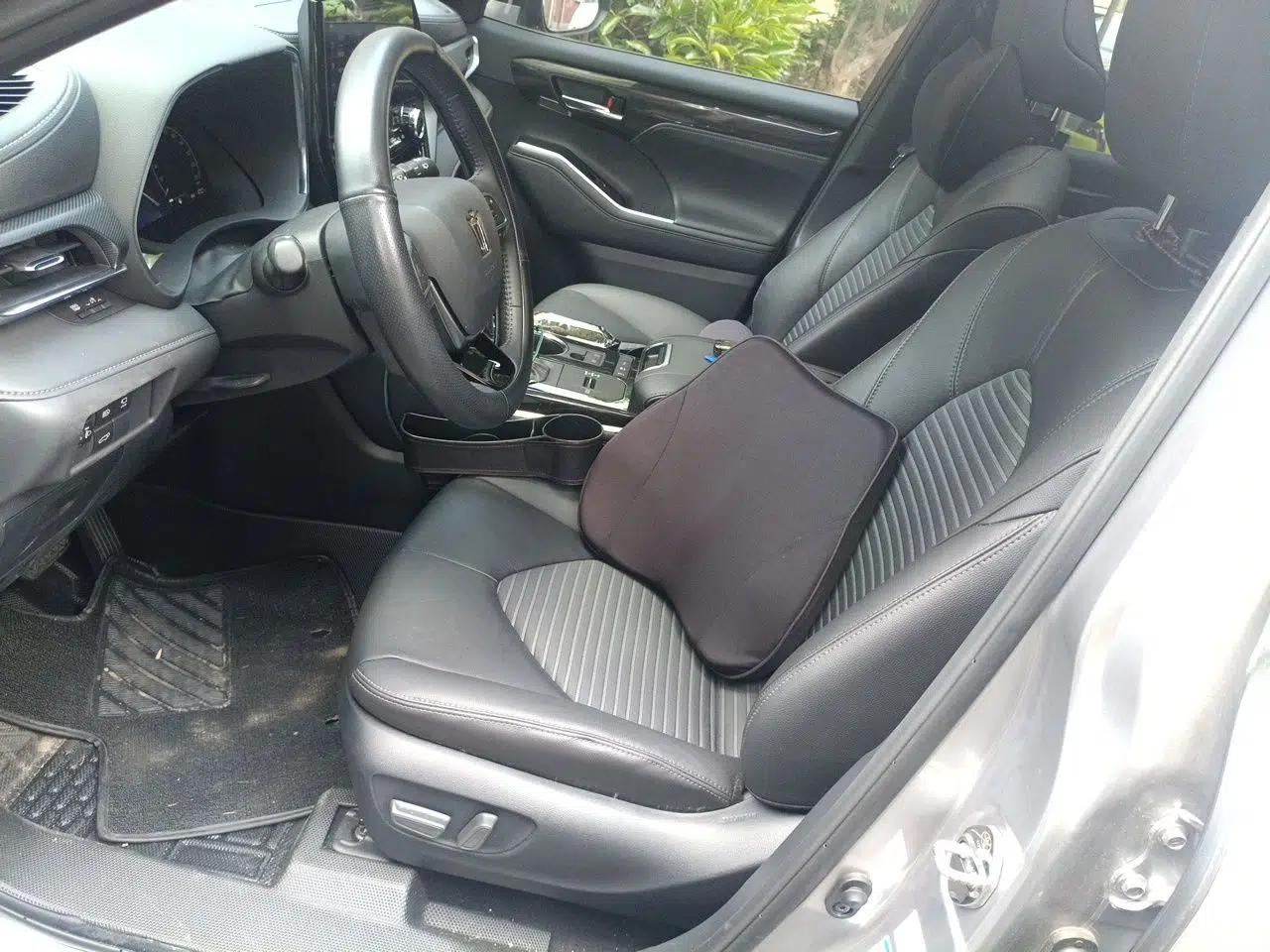 Toyota Crown Kluger 2021 2.5L HEV Four-Wheel Drive Premium Edition — миниатюра 16