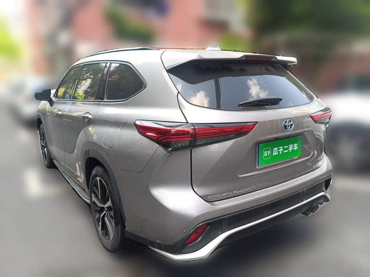 Toyota Crown Kluger 2021 2.5L HEV Four-Wheel Drive Premium Edition — миниатюра 4