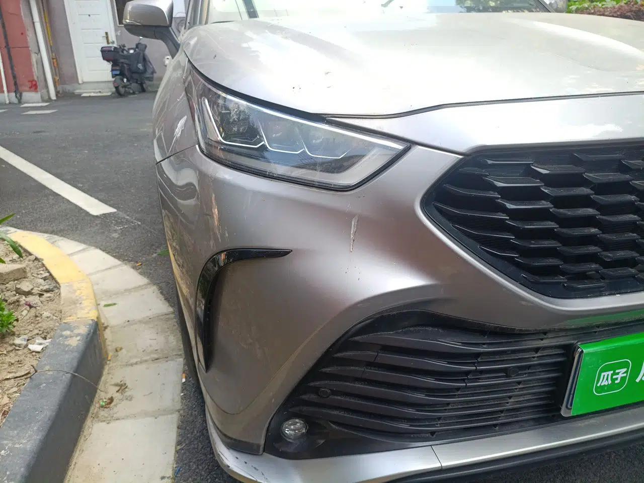 Toyota Crown Kluger 2021 2.5L HEV Four-Wheel Drive Premium Edition — миниатюра 7