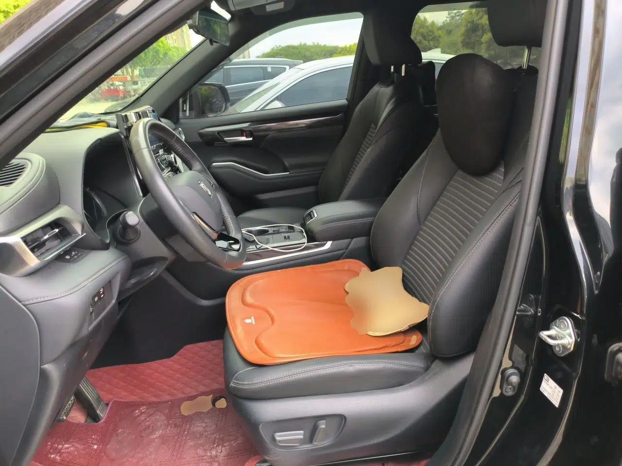Toyota Crown Kluger 2023 2.5L HEV Four-Wheel Drive Luxury Edition — миниатюра 16