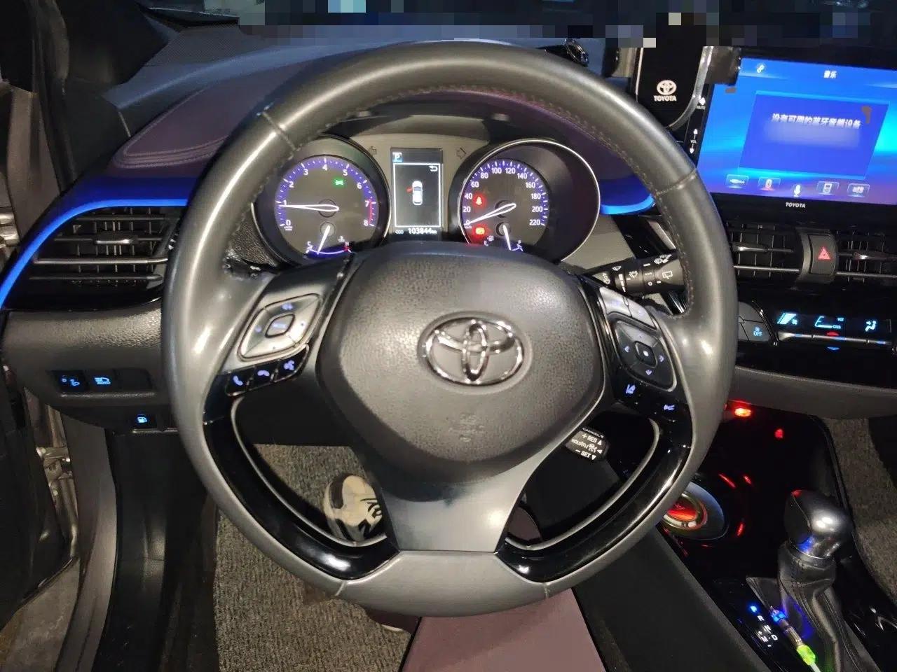 Toyota IZOA 2018 2.0L Yichi Version China VI Standard — миниатюра 11