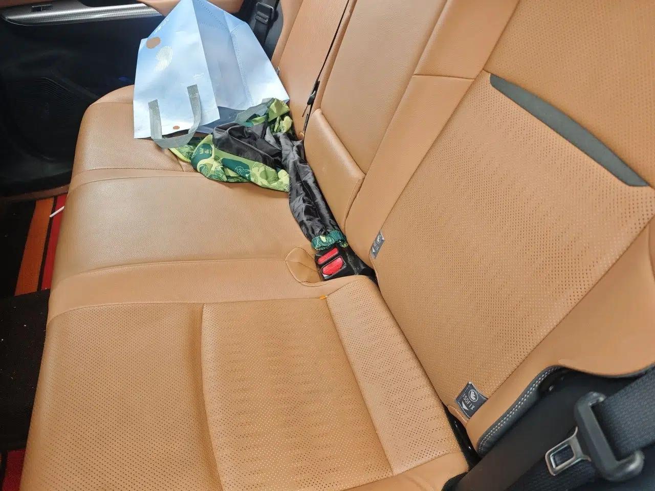 Toyota Venza 2023 2.0L CVT Two-Wheel Drive Prestige Version — миниатюра 18