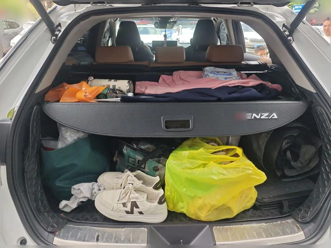 Toyota Venza 2023 2.0L CVT Two-Wheel Drive Prestige Version — миниатюра 20