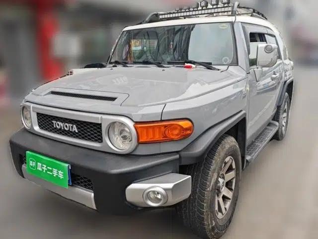 Toyota FJ Cruiser 