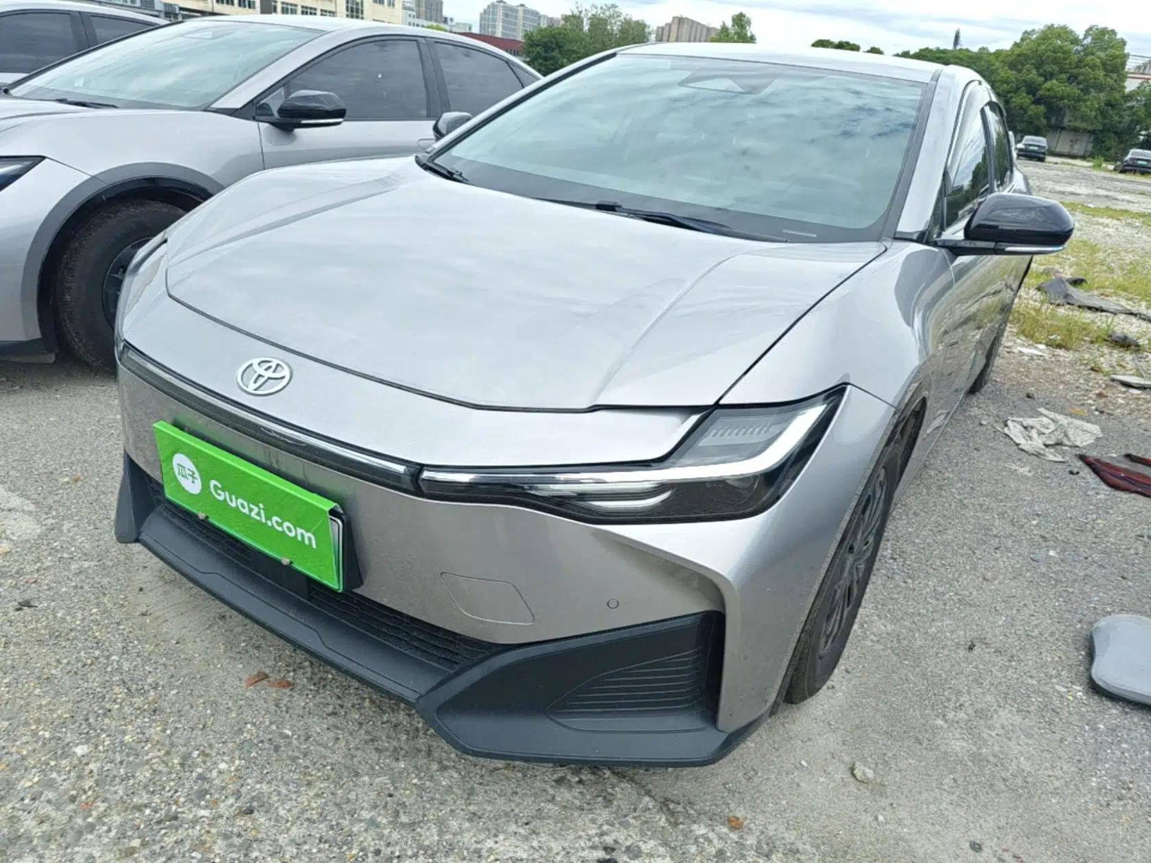 Toyota bZ3 2024 517 km Elite PRO — миниатюра 1